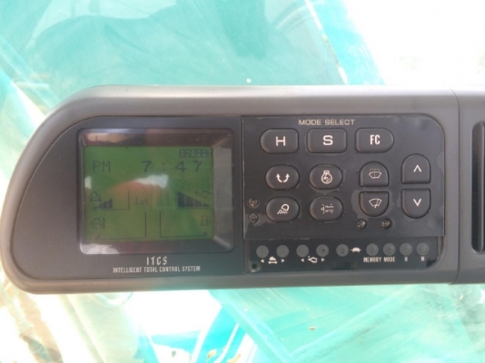 ขายรถแบคโฮ KOBELCO SK200 MARK 5 รถนอกนำเข้าสภาพสวย สภาพสวยพร้อมใช้งาน มีVDOการทำงานครับ