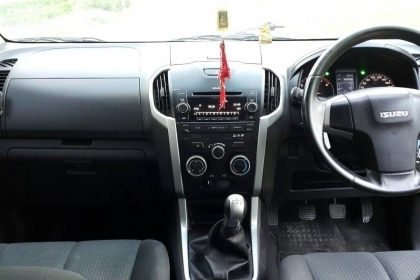 ด่วนๆๆๆๆราคานี้ถึงสิ้นเดือน กค.นี้เท่านั้น ISUZU ALLNEW HILENDER ปี2012 สีดำ Max20 te 37 เครื่อง 2500cc. T.088-875-9838 K.Ae