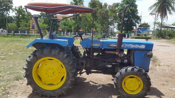ขายรถไถแชมป์ 38 แรง 2 เพลา ไม่มีอุปกรณ์เสริม รถใช้งานได้ปกติ