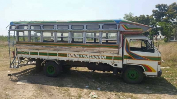 ขายรถสองแถว Ks110 เครื่อง 110 แรง ปี 30 สแตนเลสทั้งคัน พร้อมใช้งาน ทะเบียนพร้อมโอน ขายรถสองแถว Ks110 เครื่อง 110 แรง ปี 30 สแตนเลสทั้งคัน พร้อมใช้งาน ทะเบียนพร้อมโอน