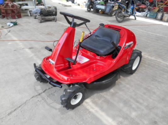 รถตัดหญ้า HONDA 1011 นั่งขับ พร้อมใช้งาน