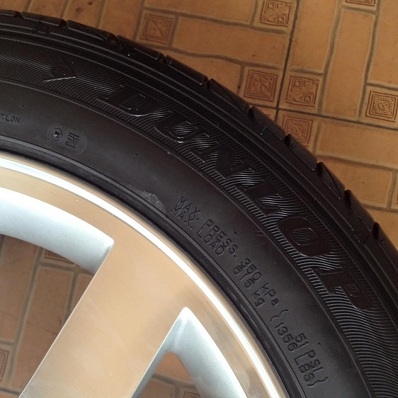 หน้าเงา s3 ยาง Dunlop 205 55 16 ปลายปี 14  ET 47 กว้าง 7 ตจวส่งได้
