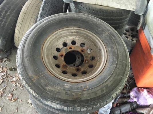 ขายเพลาลอยทั้งชุดพร้อมล้อ1 คู่ สำหรับใส่รถกระบะบรรทุกหนักทุกยี่ห้อ ขายเพลาลอยทั้งชุดพร้อมล้อ1 คู่ สำหรับใส่รถกระบะบรรทุกหนักทุกยี่ห้อ