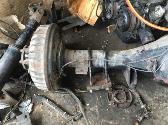 ขายเพลาลอยทั้งชุดพร้อมล้อ1 คู่ สำหรับใส่รถกระบะบรรทุกหนักทุกยี่ห้อ ขายเพลาลอยทั้งชุดพร้อมล้อ1 คู่ สำหรับใส่รถกระบะบรรทุกหนักทุกยี่ห้อ