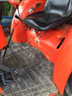 ขายรถไถคูโบต้าL4708พร้อมดันหน้าสภาพเดิมๆราคาถูกๆ345,000.