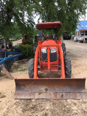 ขายรถไถคูโบต้าL4708พร้อมดันหน้าสภาพเดิมๆราคาถูกๆ345,000.