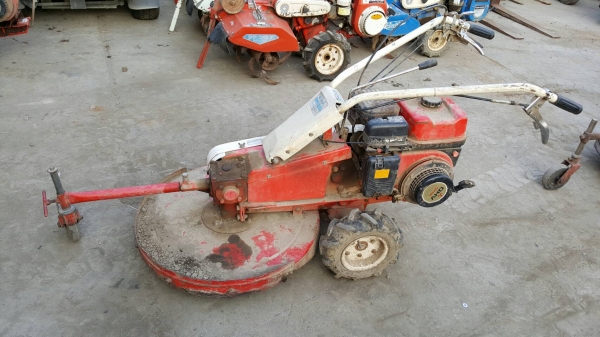 รถตัดหญ้าเดินตาม