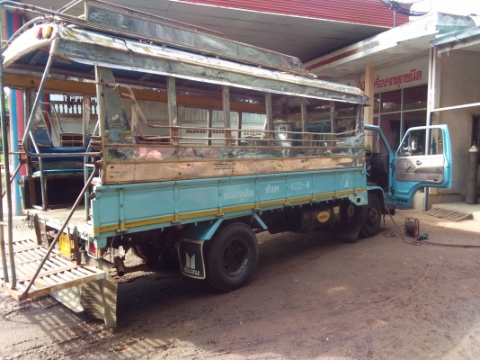 ขายรถหกล้อ.อีซูซุ110.แรง.รถสวยบางเดิม..0984549988 ขายรถหกล้อ.อีซูซุ110.แรง.รถสวยบางเดิม..0984549988