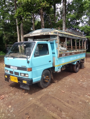 ขายรถหกล้อ.อีซูซุ110.แรง.รถสวยบางเดิม..0984549988