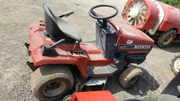 รถตัดหญ้านั่งขับ HONDA 2 สูบ 2 ใบตัด