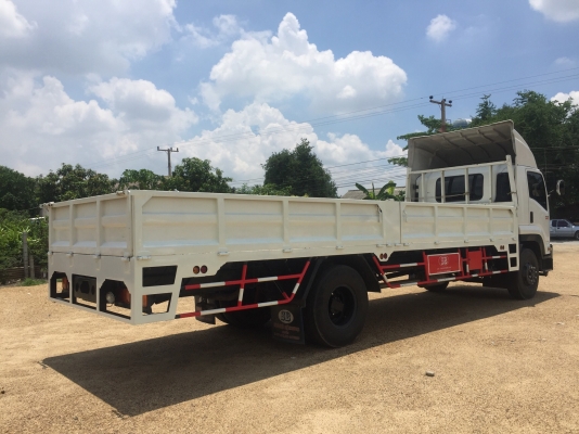 ขายรถบรรทุก 6ล้อ Isuzu FTR240