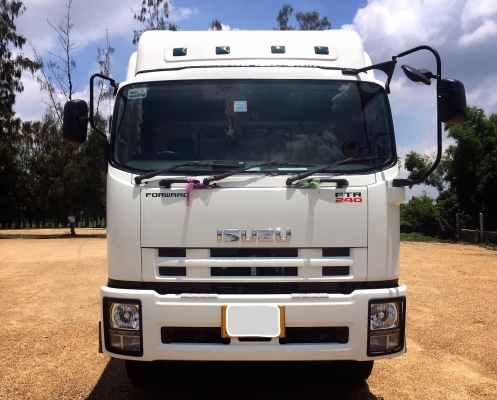 ขายรถบรรทุก 6ล้อ Isuzu FTR240