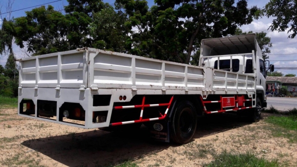 ขายรถบรรทุก 6ล้อ Isuzu FTR240