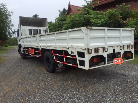 ขายรถบรรทุก 6ล้อ Isuzu FTR240