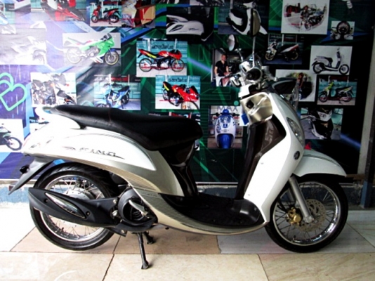 Fino i ลายพรีเมี่ยม สีขาวนํ้าตาล ระบบหัวฉีด ช่วยประหยัดน้ำมันขั้นเทพ เครื่องยนต์เดิมๆจากศูนย์ แถม 3 รายการ