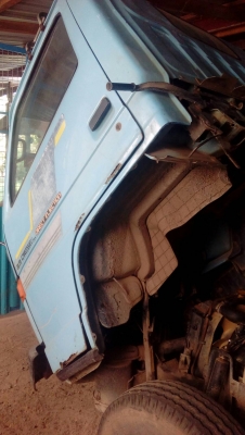 ขาย4ล้อกลาง อิซูสุ NKR. 100. แรง เอกสารพร้อมโอน