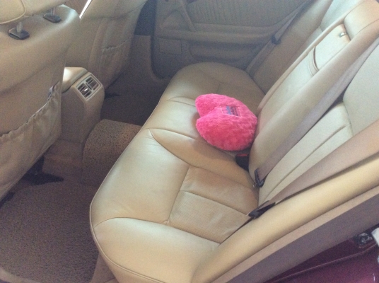 Benz e230 ไมล์28000ไมล์แท้ Benz e230 ไมล์28000ไมล์แท้