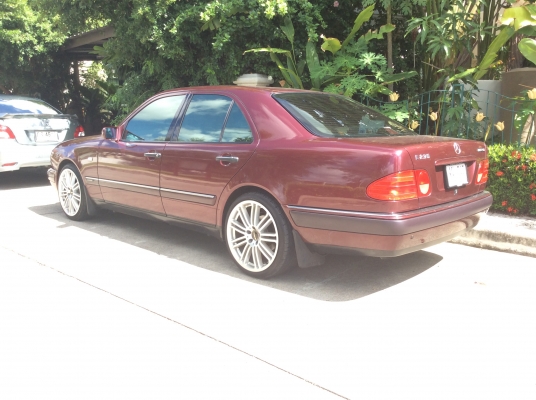 Benz e230 ไมล์28000ไมล์แท้