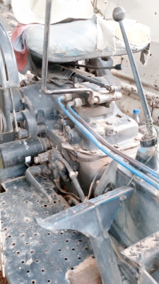 ขายรถไถฟอร์ด 6600 เสื้อลาย ใบดัน ผาน 6 คลาด เล่มทะเบียน