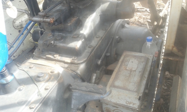 ขายรถไถฟอร์ด 6600 เสื้อลาย ใบดัน ผาน 6 คลาด เล่มทะเบียน