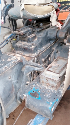 ขายรถไถฟอร์ด 6600 เสื้อลาย ใบดัน ผาน 6 คลาด เล่มทะเบียน