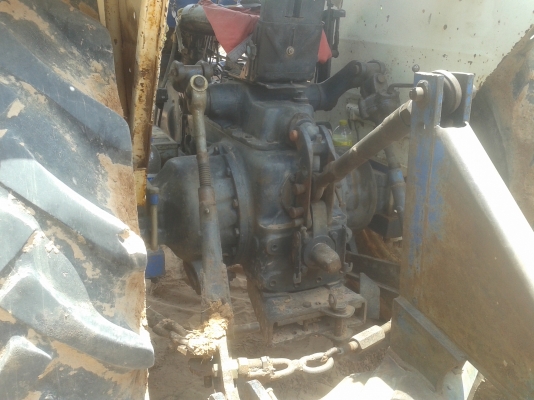 ขายรถไถฟอร์ด 6600 เสื้อลาย ใบดัน ผาน 6 คลาด เล่มทะเบียน