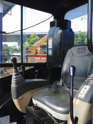 รถขุด CATERPILLAR รุ่น 303CR ชั่วโมงทำงานน้อย รถขุด CATERPILLAR รุ่น 303CR ชั่วโมงทำงานน้อย