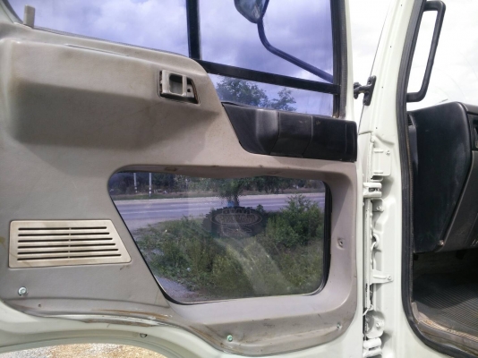 ขายHINO FL 3H หัวครัชซี เพลาเดียว เครื่องHO7D 195 แรง เดิมๆ