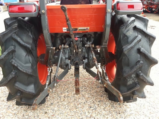 คูโบต้า L4708SP 4 WD ตัวเปล่าแน่นๆ สภาพเดิมๆ ทำงาน 544 ชั่วโมง จด ก.ย.2557 .