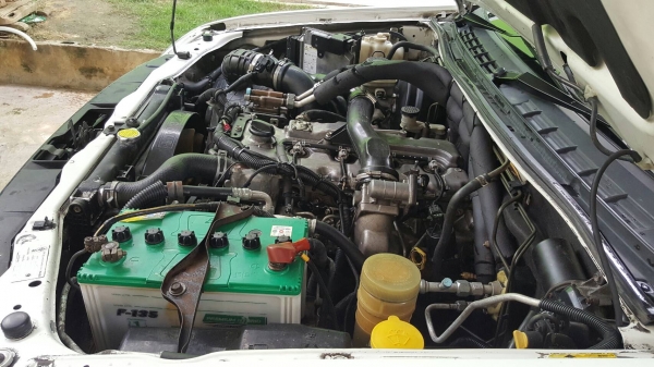 ตู้เย็น-18° สเตนเลสทั้งลูก ปี2010 รถเดิมไม่มีชน ตู้เย็น-18° สเตนเลสทั้งลูก ปี2010 รถเดิมไม่มีชน