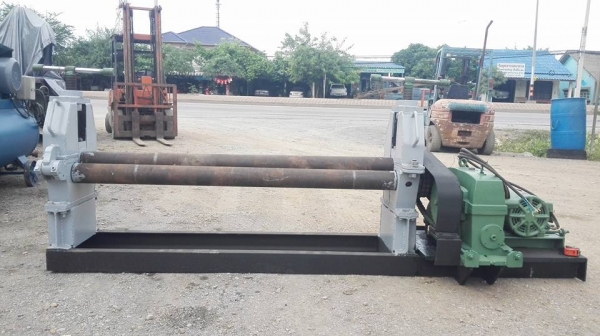 ** SOLD ** แท่นม้วนประกอบใหม่ 5 ฟุต เพลาตัน ม้วนหนา 4 มิล ไฟ 380V เอางานมาเทสก่อนได้ครับ!!