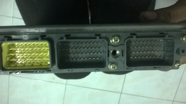 กล่อง ecu 2j ge น็อตขัน