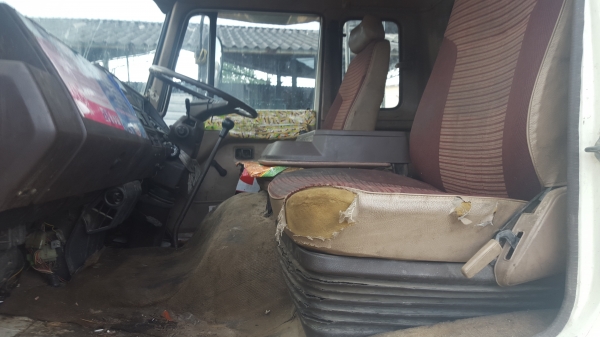 ขายFL187เกียhoเครื่อง7cโบ คัทซีสวยมาก รถพร้อมใช้ หัวบางยางดี