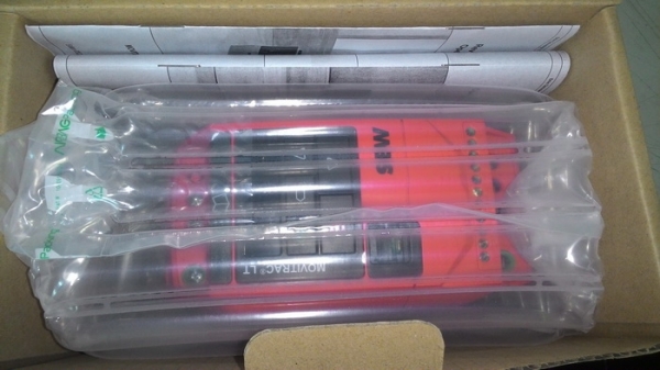 ขาย INVERTER ยี่ห้อ SEW 0.75 KW, 1 HP รุ่น Movitrac LT ใช้ไฟบ้าน 220 V ของใหม่