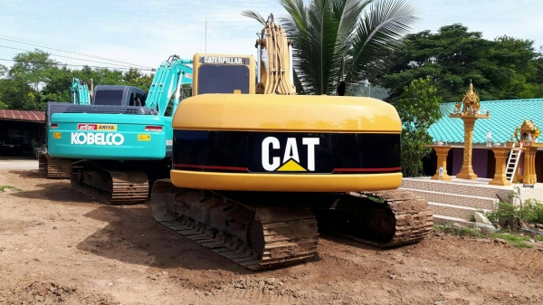 ขายรถแบคโฮ CAT 320 C JAPAN เอวใหม่ ช่วงล่างใหม่ทั้งหมด มอเตอร์สวิงใหม่ เอกสารเล่มทะเบียน ราคา 1550000