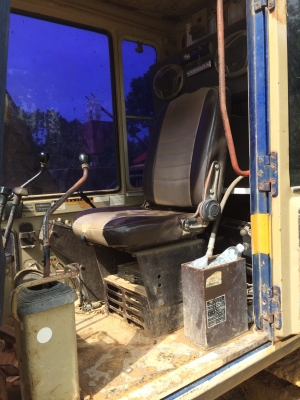 ขายรถแบคโฮ KOMATSU PC60-5 เอกสารอินวอย ราคา 450000