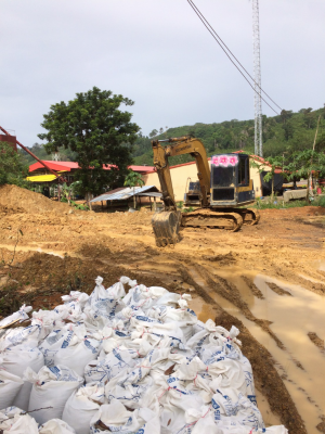 ขายรถแบคโฮ KOMATSU PC60-5 เอกสารอินวอย ราคา 450000