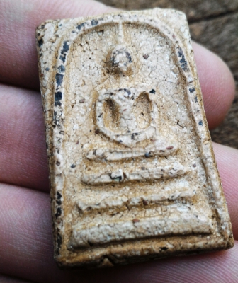 พระสมเด็จวัดระฆัง พิมพ์ใหญ่ AA01 เนื้อสวยจัดๆ เม็ดสวยมวลสารเพียบ เนื้อหาควรค่าแก่การสะสม