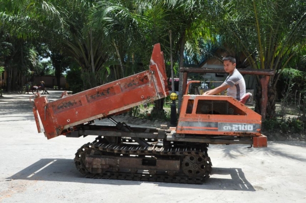 ขายรถบรรทุกดั้มเปอร์KUBOTA CR2100 ตีนตะขาบแทรคเหล็กสวย สวยเดิมจากญี่ปุ่นยังไม่เคยใช้ในไทย 125,000เท่านั้น!!