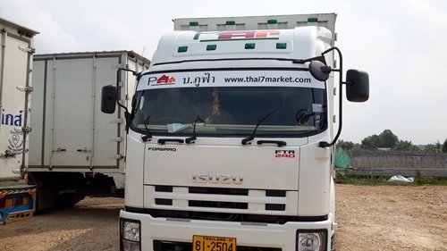 ขายรถบรรทุก 6 ล้อ ftr 240  ปี 2556 ประดู 10 บาน ยาว 7.69 เมตร