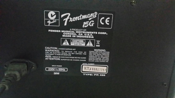 ตู้กีต้าร์ FENDER รุ่น FRONTMAN 15G ขนาด 15 W. สภาพสวยๆ โทรมาคุยเลยครับ ตู้กีต้าร์ FENDER รุ่น FRONTMAN 15G ขนาด 15 W. สภาพสวยๆ โทรมาคุยเลยครับ