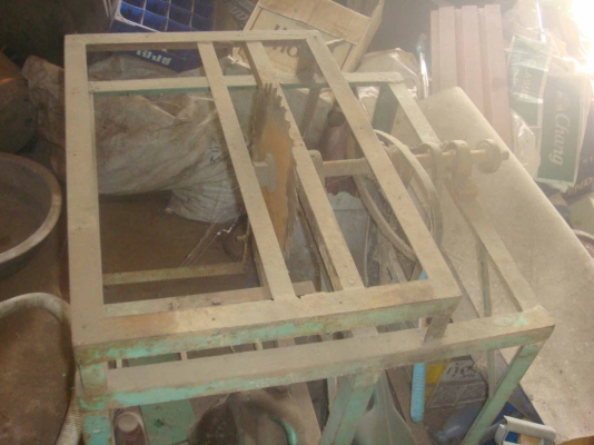 แท่นเลื่อยวงเดือนเหล็ก ราคา 4,500 บาท