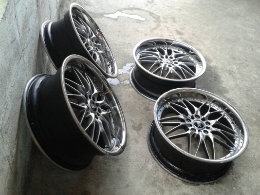 ขอบ19นิ้ว5รู100/114 กว้าง7นิ้วอีที40 สวยๆ 4 ล้อ ราคา 8500 บาท