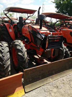 อยากขาย M9540+ใบมีดดันดินหน้า ชั่วโมงงาน 2,284 ชม. สภาพดีมาก พร้อมปรับสภาพเป็นคูโบต้าแม็กซ์