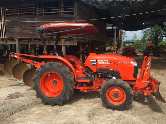 ขายรถไถคูโบต้า L3608SPราคา375000บาท มีไบมีดตราช้าง และผานบุกเบิกตราช้างหนึ่งอัน ไมร์445ช ม พร้อมใช้งานสายๆครับสนใจ โทร0813655997 อำพร พาเจริญ ต วังบัว อ คลองขลุง จ กำแพงเพชร ดูสินค้าเพิ่มเติมได้ที่ (http://buasorn.truck2hand.com ขายรถไถคูโบต้า L3608SPราคา375000บาท มีไบมีดตราช้าง และผานบุกเบิกตราช้างหนึ่งอัน ไมร์445ช ม พร้อมใช้งานสายๆครับสนใจ โทร0813655997 อำพร พาเจริญ ต วังบัว อ คลองขลุง จ กำแพงเพชร ดูสินค้าเพิ่มเติมได้ที่ (http://buasorn.truck2hand.com