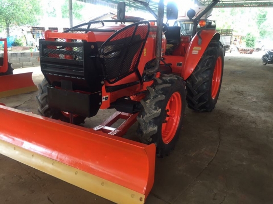 ขาย แทรกเตอร์ KUBOTA M6040 สวยๆ