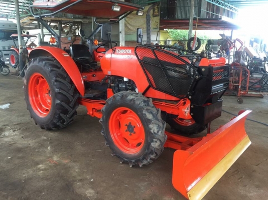 ขาย แทรกเตอร์ KUBOTA M6040 สวยๆ