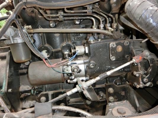 รถแบคโฮขนาดกลาง MITSUBIHMITSUBI MXR55 ขนาดเทียบเท่าขนาด 50 เปลี่ยนแทรคเหล็กใหม่ ระบบไว สุดยอด ราคา 350,000 บาท (ราคานี้พร้อมเปลี่แทรคเหล็กใหม่) สนใจติดต่อ วัชรัตน์ รุ่งเรืองแทรคเตอร์ {ช่างบาส} โทร:092-5768909 096-5411713  {สนใจติดต่อเจ้าของโดยรถราคาถูกแน่