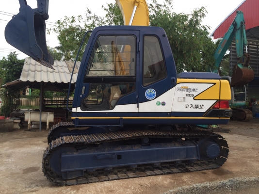 ขาย KOBELCO SK120-1 มาร์คทรี เก่าญี่ปุ่นแท้..สภาพสวย  ..เครื่องปั๊มดี  ระบบคล่อง  สนใจโทร  089-7462641  เจ๊สุวรรณี