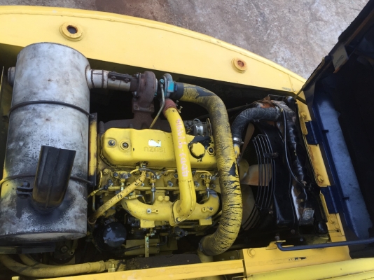 ขาย KOBELCO SK120-1 มาร์คทรี เก่าญี่ปุ่นแท้..สภาพสวย  ..เครื่องปั๊มดี  ระบบคล่อง  สนใจโทร  089-7462641  เจ๊สุวรรณี